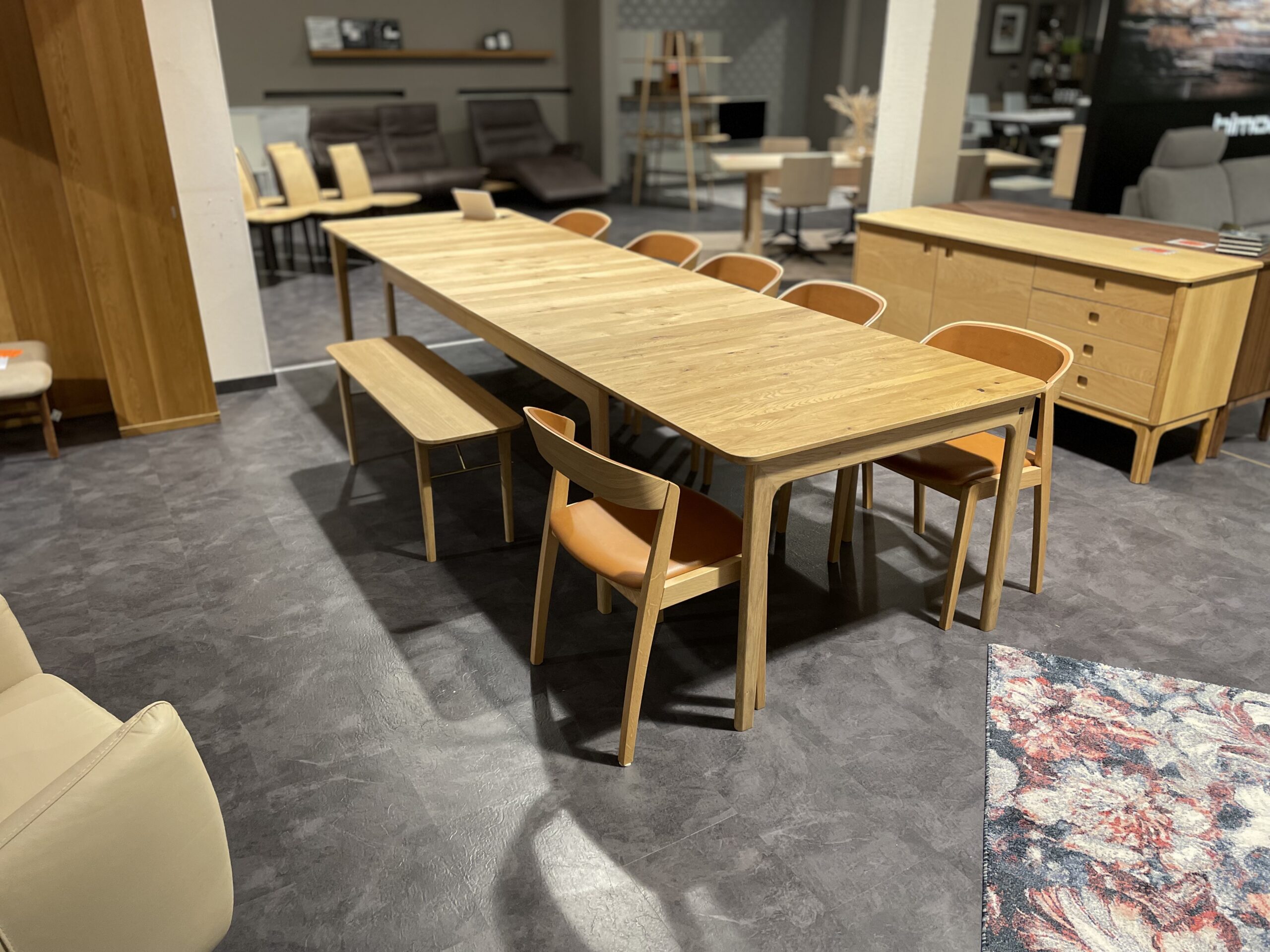 Table SKOVBY - ref.6622